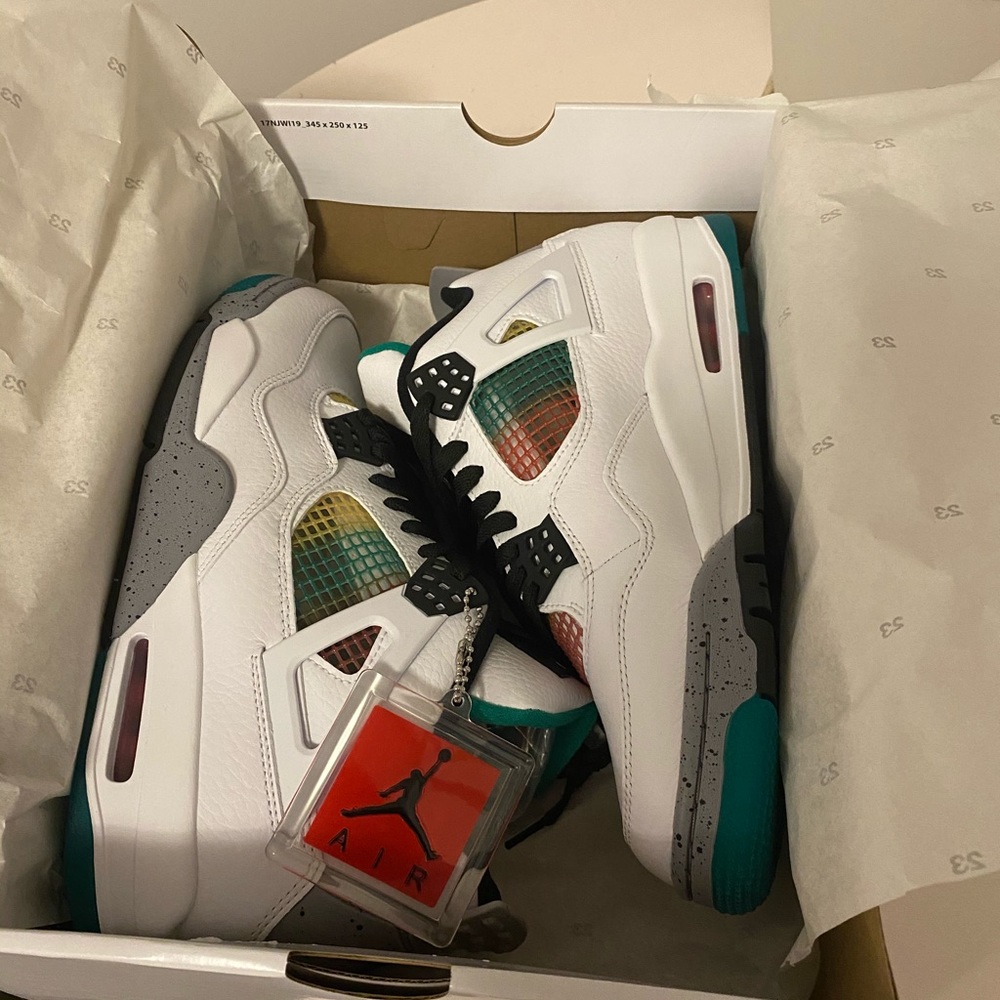 Air Jordan 4 Retro